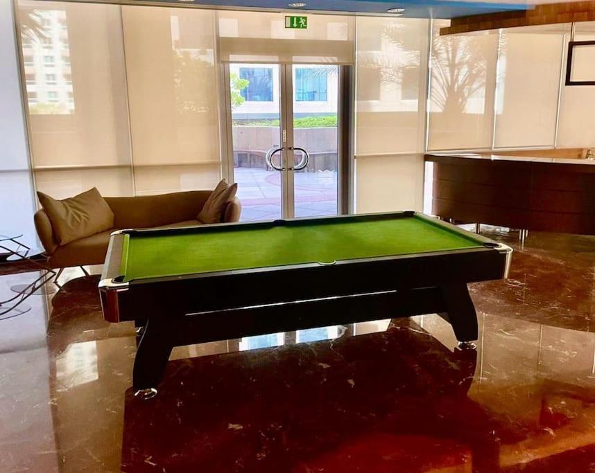 Marina View With Pool, Gym, Tennis Court, 5 Mins To * دبي