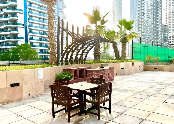 Marina View With Pool, Gym, Tennis Court, 5 Mins To Beach